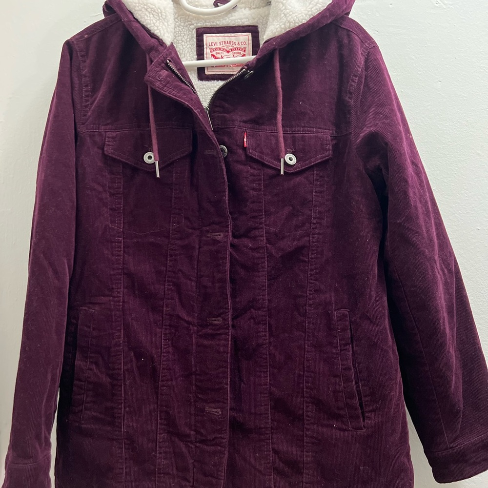 Levi's Women's Curdoroy Sherpa Jacket in Burgundy Size SMALL women